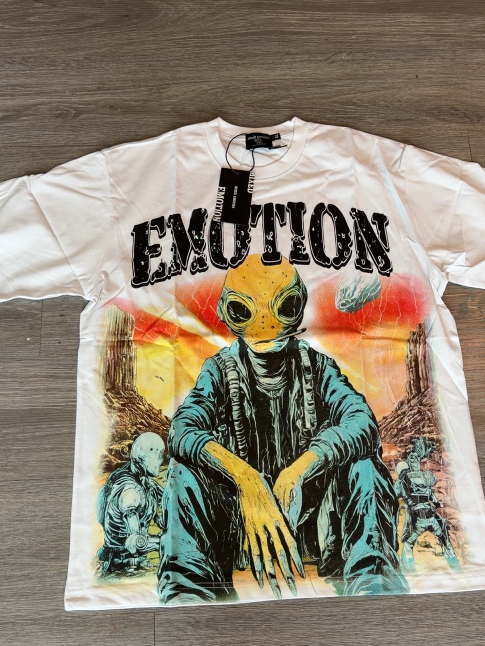Men’s Graphic Alien Print Shirt - White/Multicolor